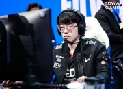 开云平台-FPX绝杀SHR，Scout团战一打五鏖战多局小组赛，强势挺进下一轮