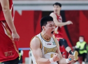 开云下载-包含山西队绝杀湖人，孙铭徽高光表现的词条