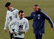 开云体育平台APP-关于韩国队碾压中国队，黄鸭组合状态火热的信息