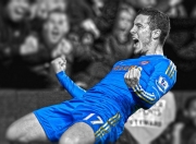 开云官网-欧冠史上最冷血定位球，当阿拉巴在雨夜画下唯一弧线