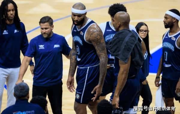 波多黎各篮球明星伊万至致敬篮坛传奇科比布莱恩特