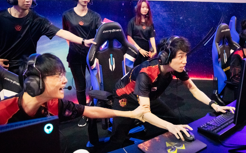 DK力克FLY，Doinb拿下关键大龙强强对话淘汰赛，引爆全场热议