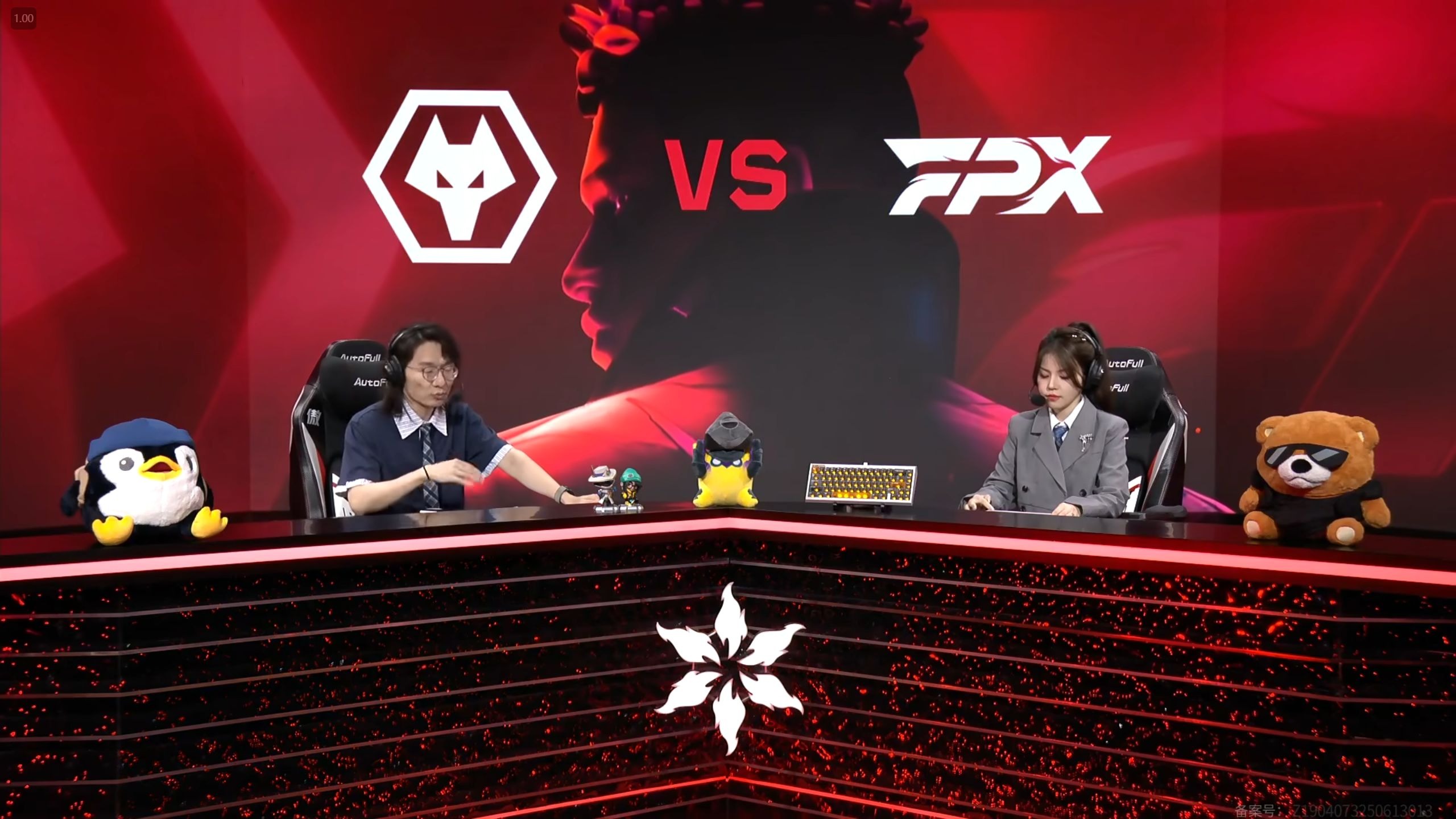 C9碾压FPX，Inspired团战一打五鏖战多局四强赛，让粉丝疯狂欢呼