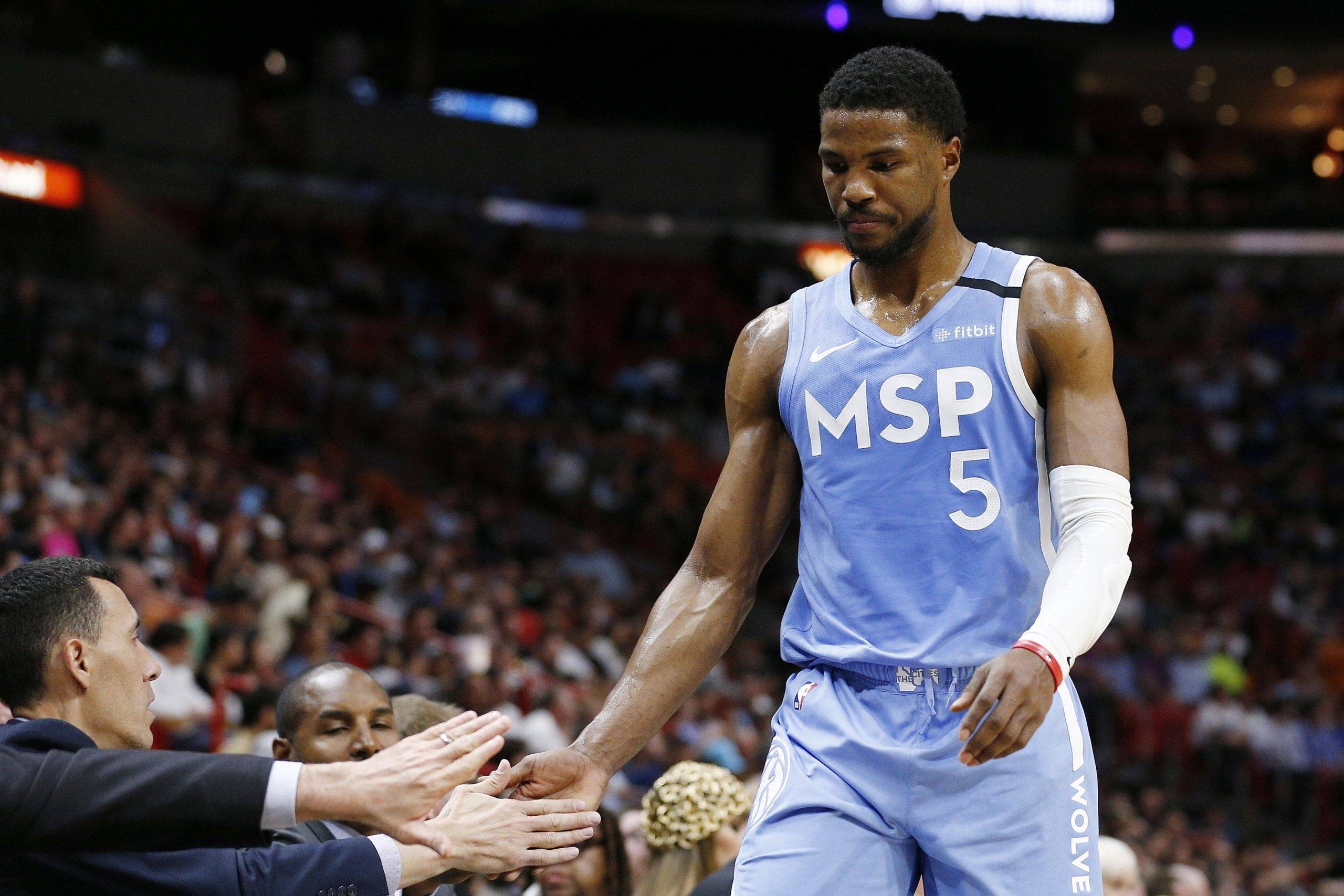 森林狼队核心球员因伤休战1周 森林狼队核心球员因伤休战1周