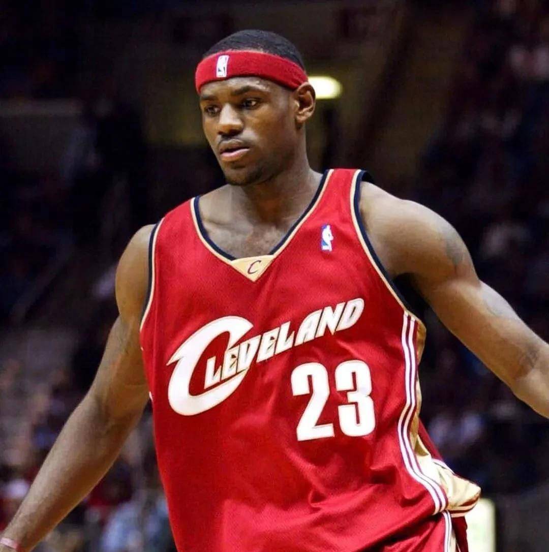 关于詹姆斯连续砍下30+得分,骑士逆袭晋级东部决赛的信息 关于詹姆斯连续砍下30+得分,骑士逆袭晋级东部决赛的信息