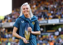 包含瓦尔达努厄主教练聘用新力量，希冀全队复苏的词条