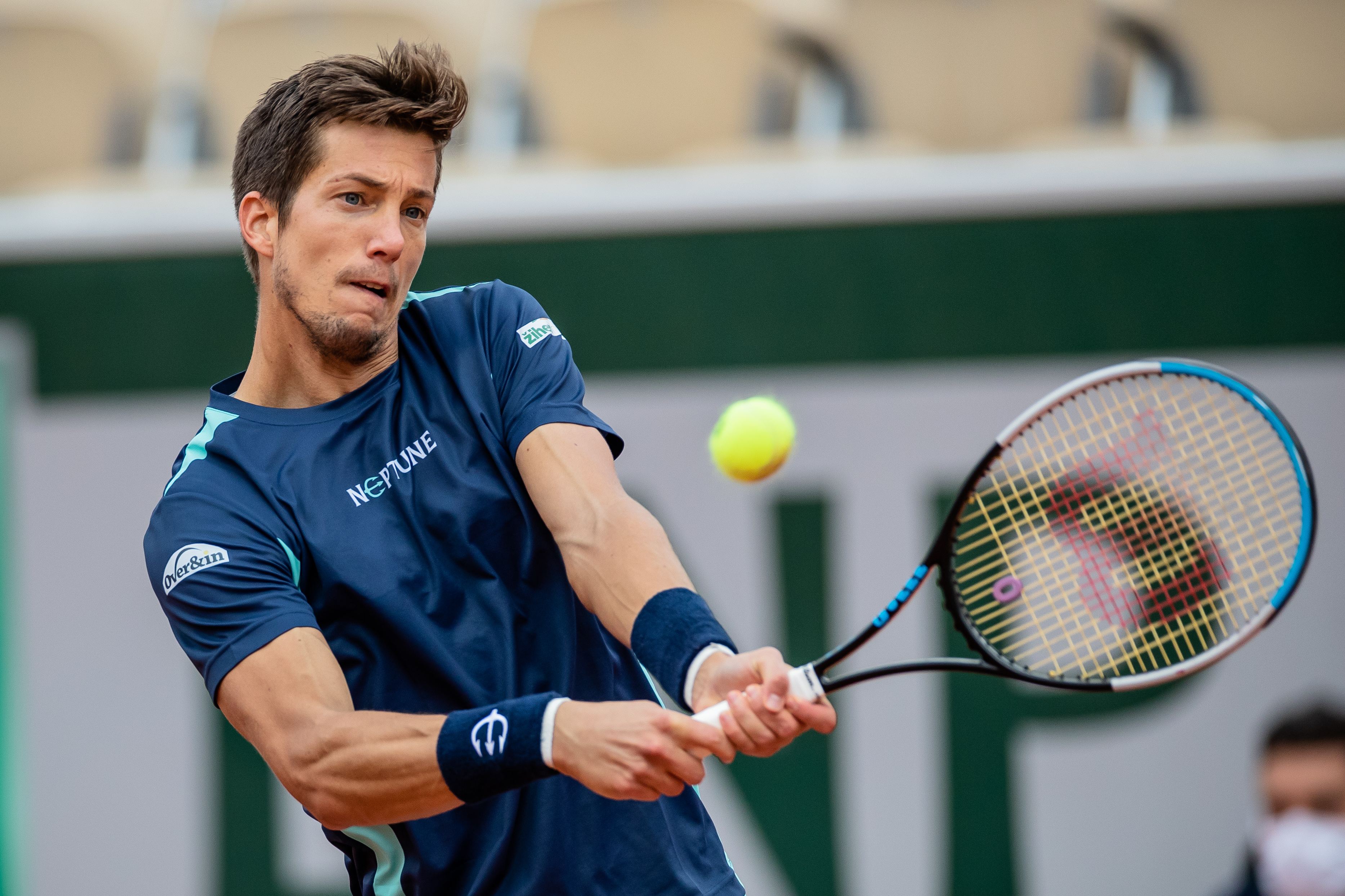 包含温网完胜法网，西西帕斯高光表现的词条