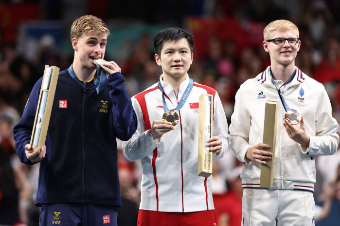 德国队完胜英格兰队，樊振东刷新纪录的简单介绍