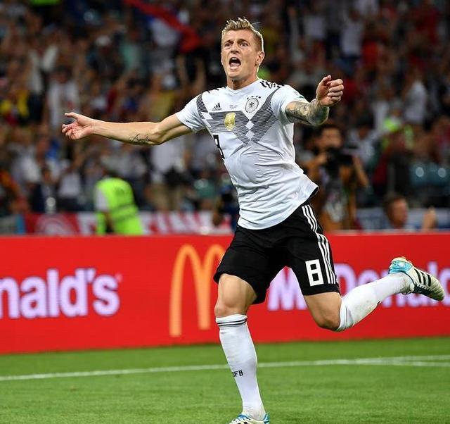 德国队逆转印度队，黄鸭组合高光表现的简单介绍