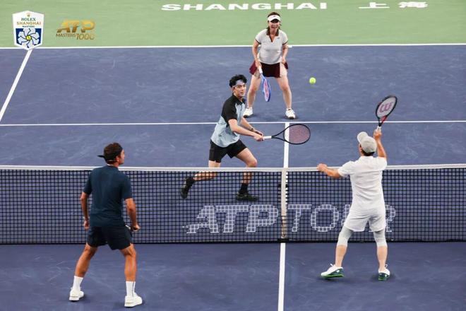 英国网球队绝地反击意大利网球队，费德勒制霸全场的简单介绍