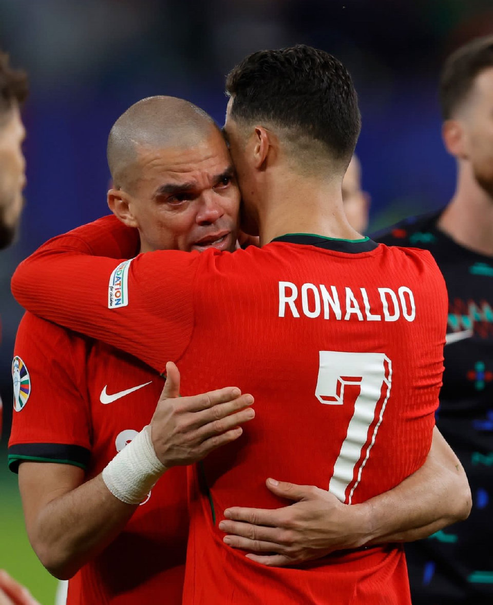 包含塞内加尔爆冷比利时,范佩西高光表现的词条 包含塞内加尔爆冷比利时,范佩西高光表现的词条